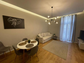 CITY CENTER 2, Cozy and Modern 2br in the city center